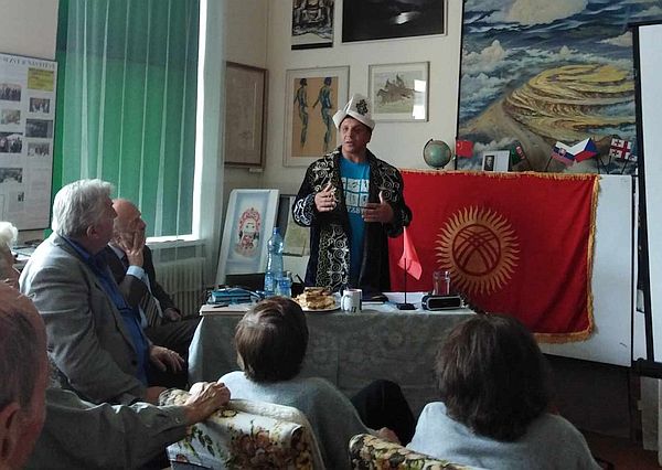 ivanov_prednasejici_W.jpg